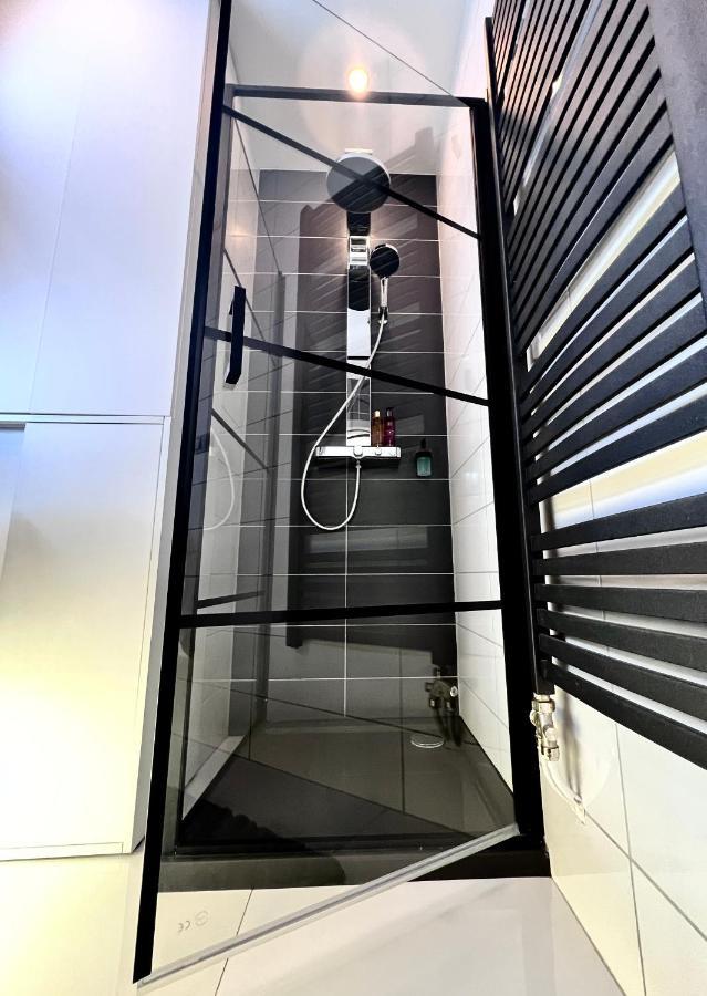 Suiteangel - Luxury Design Condo With Free Garage بودابست المظهر الخارجي الصورة
