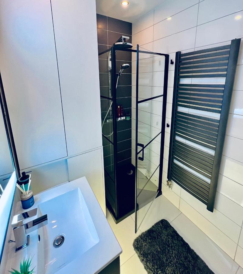 Suiteangel - Luxury Design Condo With Free Garage بودابست المظهر الخارجي الصورة
